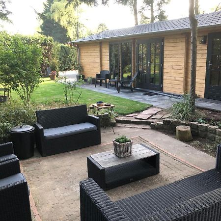 הוילה פוטן 3 Slaapkamer Blokhut Met Opgemaakte Bedden מראה חיצוני תמונה