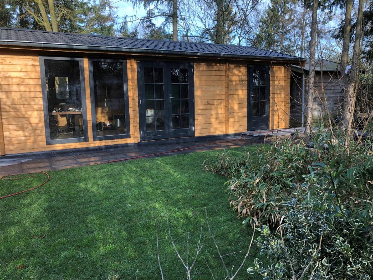 הוילה פוטן 3 Slaapkamer Blokhut Met Opgemaakte Bedden מראה חיצוני תמונה