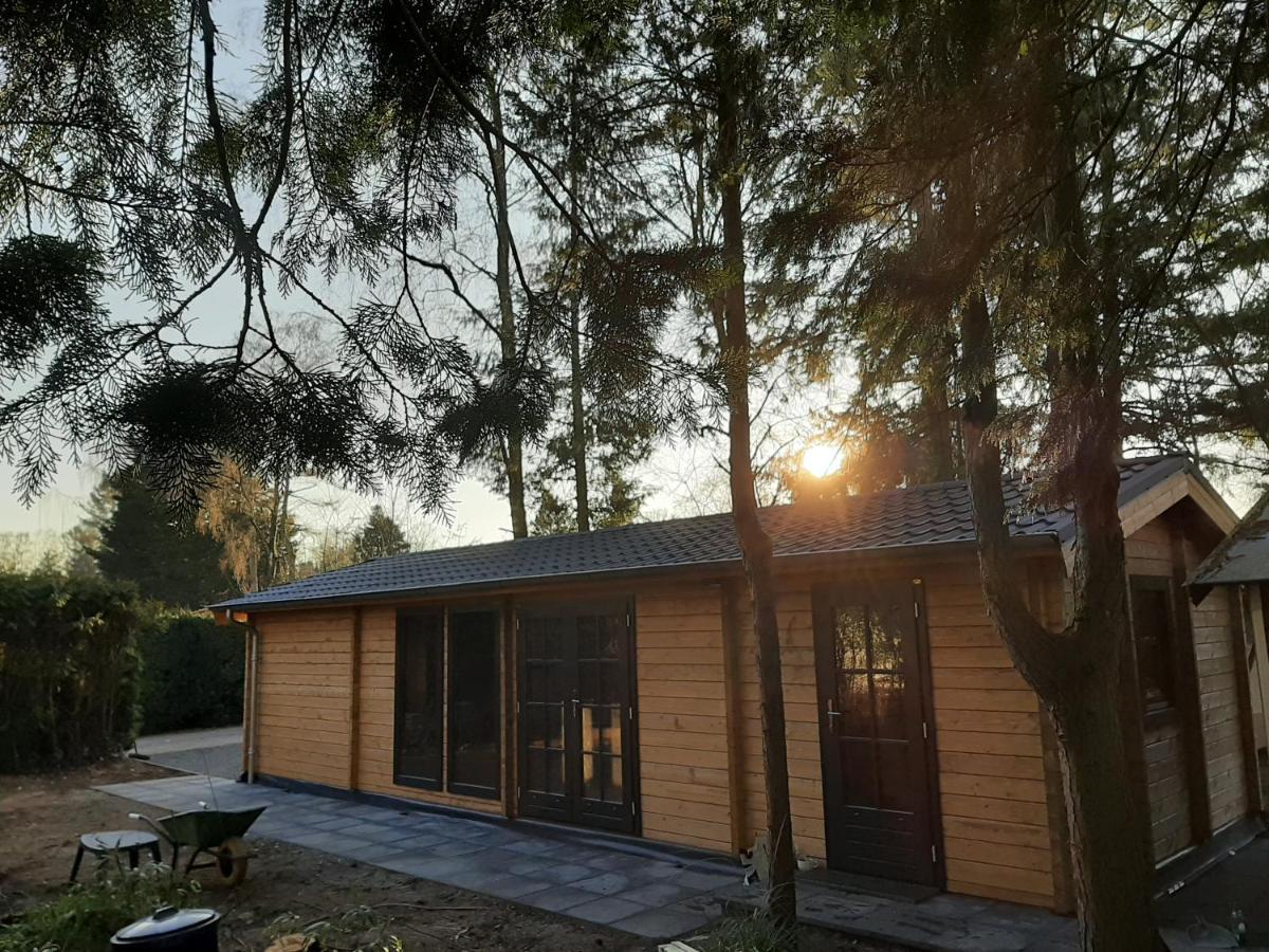 הוילה פוטן 3 Slaapkamer Blokhut Met Opgemaakte Bedden מראה חיצוני תמונה