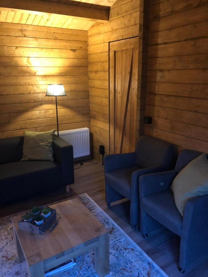 הוילה פוטן 3 Slaapkamer Blokhut Met Opgemaakte Bedden מראה חיצוני תמונה